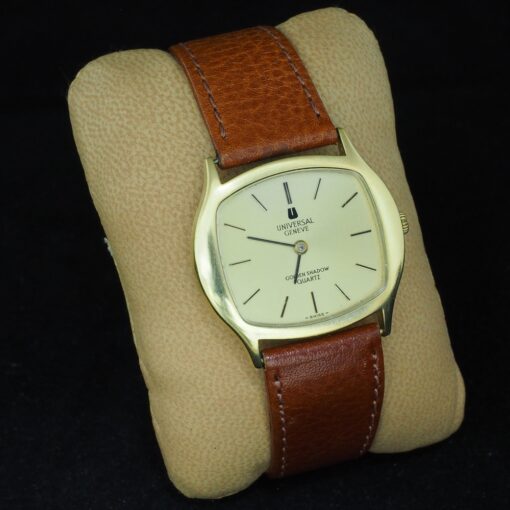 Reloj Universal Geneve