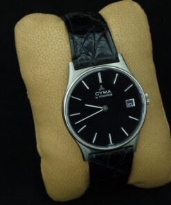 Reloj Cyma By Synchron de caballero. Acero con pulsera de piel. Cuerda. Esfera negra.