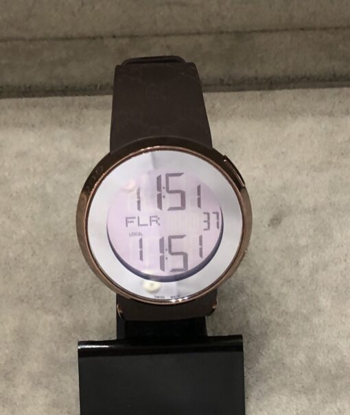 Reloj Gucci i- gucci 114-2 series Digital mens