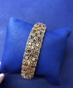Pulsera vintage bicolor  con zafiros 2,20 cts y brillantes 1,50 cts montado en oro  bicolor de ley 18kts