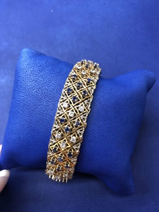 Pulsera vintage bicolor  con zafiros 2,20 cts y brillantes 1,50 cts montado en oro  bicolor de ley 18kts