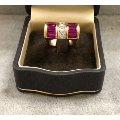 Sortija de estilo Chevaliere con diamantes
