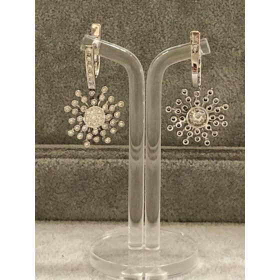 Pendientes  largos oro blanco  con brillantes - Imagen 2