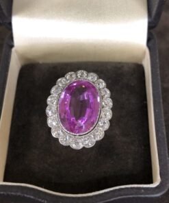 Sortija con diamantes y piedra Rosa de Francia montada en oro amarillo  de ley 18 kts