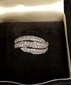 Sortija entrelazadas de brillantes 0,80 cts montada en oro blanco de ley 18kts