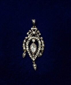Colgante Isabelino con diamantes 2,10cts montado en oro blanco de ley 18kts.