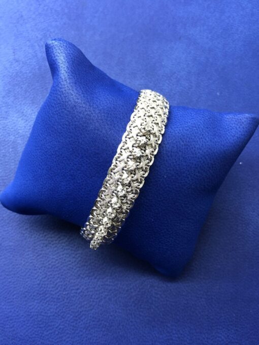 Pulsera con  brillantes 0,65cts montado en oro blanco de ley 18kts