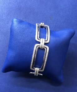 Pulsera con eslabones rectangulares de brillantes 5,25cts montado en oro blanco de ley 18kts