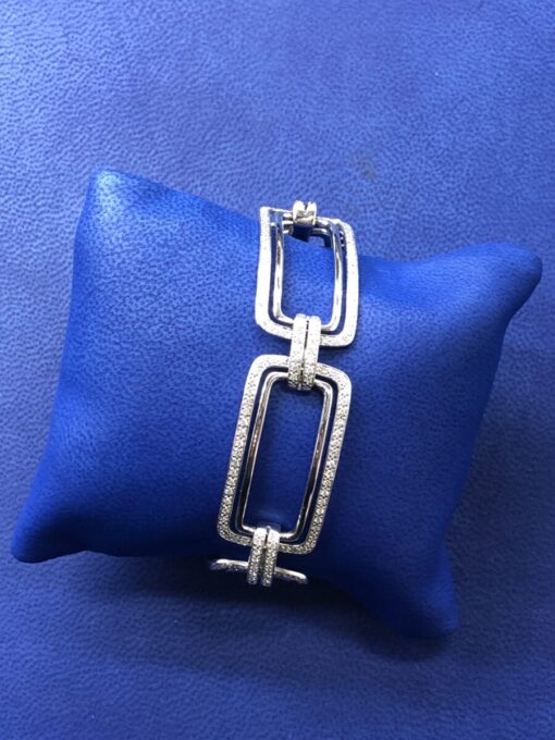 Pulsera con eslabones rectangulares de brillantes 5,25cts montado en oro blanco de ley 18kts
