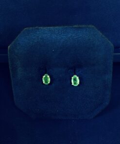 Pendientes con  esmeralda 2,2cts montado en oro amarillo de ley 18kts