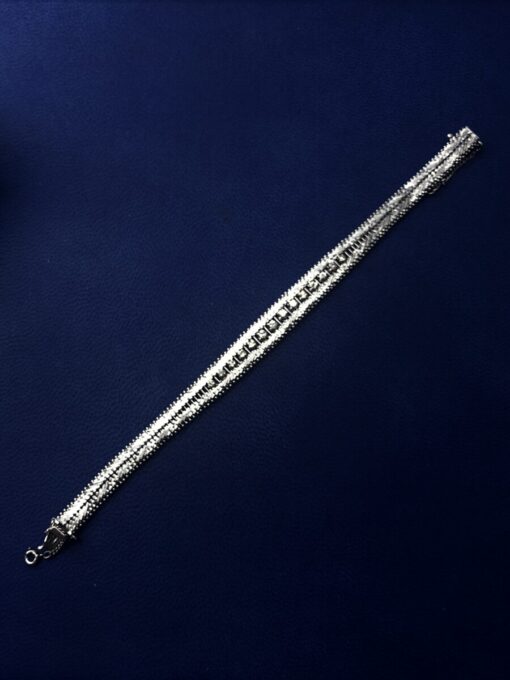 Pulsera con brillantes 0,50cts montada en oro blanco de ley 18kts - Imagen 2