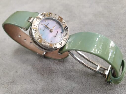 Reloj de dama bulgari  modelo Bz22s calibre cuarzo color verde  año 2018 - Imagen 2