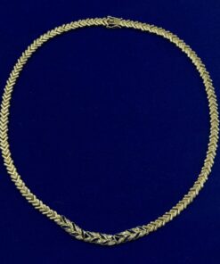 Gargantilla en forma de hojas con zafiros y brillantes montado en oro de ley 18kts.