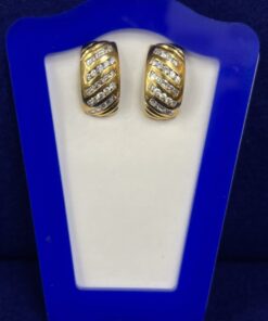 PENDIENTES CON CARRILES DE BRILLANTES 2,10CTS. MONTADOS EN ORO DE LEY 18KTS.
