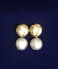 Pendientes TOUS con perlas de agua dulce montadas en oro de ley 18 kts.