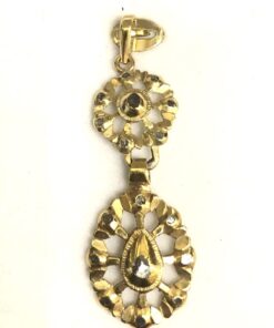 Colgante isabelino de rosetones engarzados e incrustación de diamantes en oro de ley 18 kts.