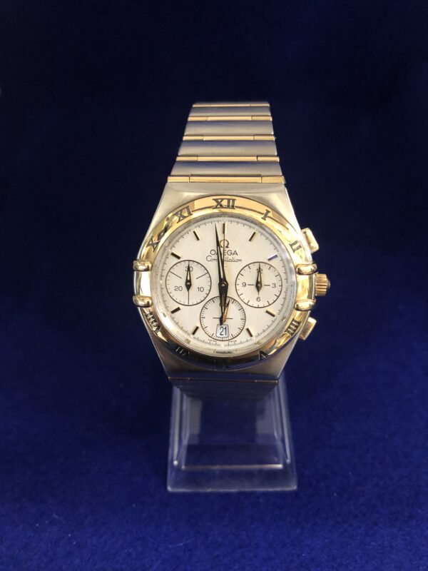 Reloj de caballero Omega Constellation Double Eagle Chronograph, en acero y oro de ley 18 kts, mecanismo de cuarzo, año 1998.