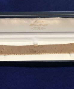 Alternative view of Espectacular brazalete de los años 40 en forma de cinturón con hebilla, en oro rosa de ley 18 kts.