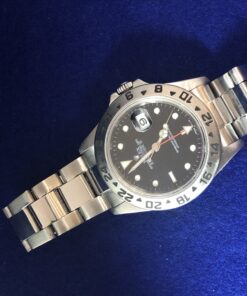 Alternative view of Reloj Rolex Explorer II Oyster Perpetual Date, 40 mm., automático, esfera negra, acero, año 2005.