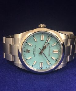 Rolex Oyster Perpetual Tiffany blue, 41mm, en acero, automático, año 2022. Ref.: 124300, con caja y papeles originales.