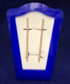 Pendientes largos con brillantes de 0'50 cts. (aprox.) en total, en oro de ley 18 kts.