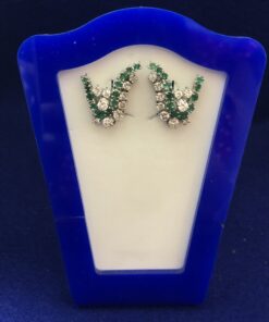 Pendientes vintage con auténticas esmeraldas colombianas y 1'60 cts de brillantes en oro blanco de ley 18 kts.