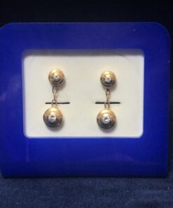 Pendientes Art Decó con brillantes en chatón de 0'18 cts en total realizados en oro de ley 18 kts.