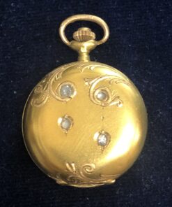 Pequeño reloj de bolsillo de principios del s. XX (ca. 1905) con diamantes montado en oro amarillo de ley 18kts