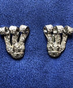 Pendientes Chevalier (años 50) cuajados de 1'80 cts de diamantes, con cierre omega y realizados en oro blanco de ley 18 kts.