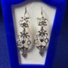 Pendientes largos de estilo chandelier de principios del s. XX (ca. 1900-1910) realizado en plata con diamantes y oro amarillo de ley 18 kts.
