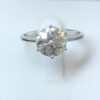 Solitario con brillante de 2'70 cts colo I-S2 montado en 6 garras sobre oro blanco de ley 18 kts.