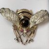 Precioso broche vintage en forma de abejorro con diamantes y ojo de tigre, realizado en oro amarillo de ley 18 kts.