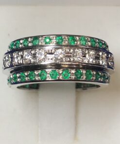 Sortija eternity antiestrés de 3 cuerpos desmontables, con 1 ct de auténticas esmeraldas colombianas y 0'66 cts de brillantes, realizada en oro blanco de ley 18 kts.
